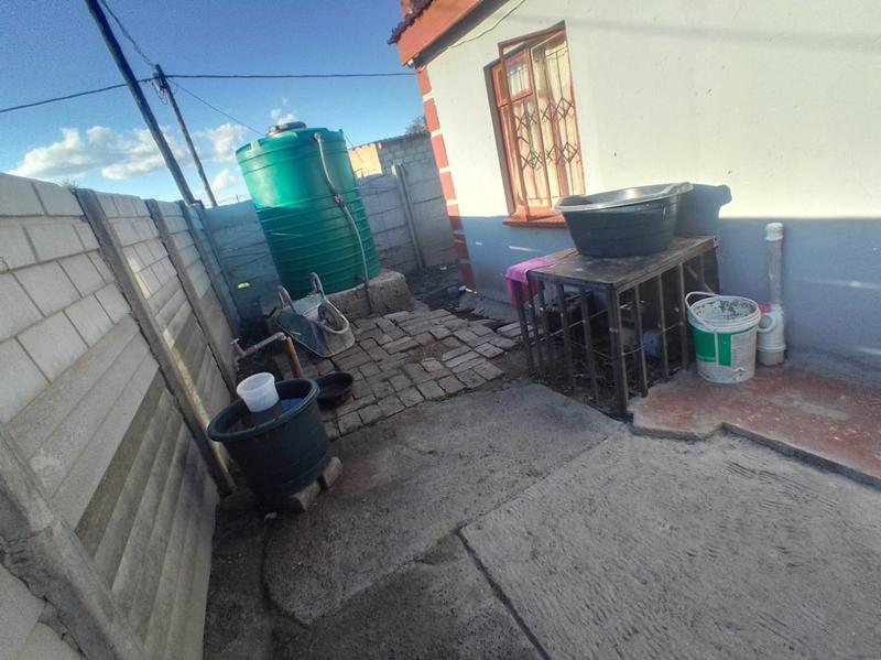 2 Bedroom Property for Sale in Lekgalong North West